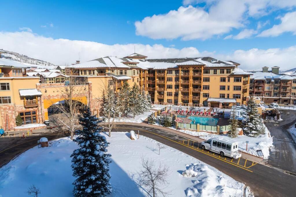 Ski In Ski Out Conde Nast And Forbes Award Winner One Bedroom Pool Hot Tub Gym 415B Park City Exterior photo