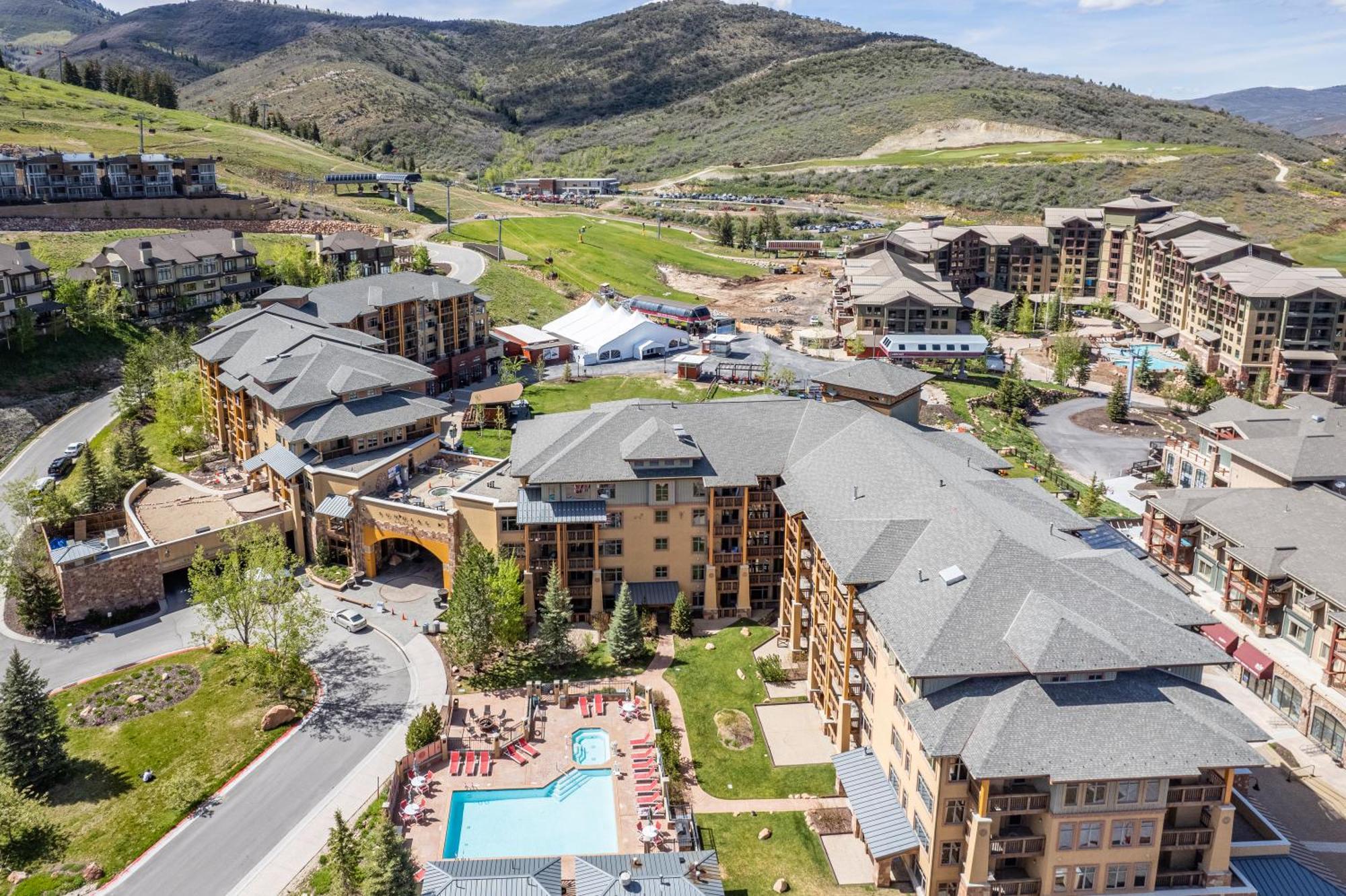 Ski In Ski Out Conde Nast And Forbes Award Winner One Bedroom Pool Hot Tub Gym 415B Park City Exterior photo