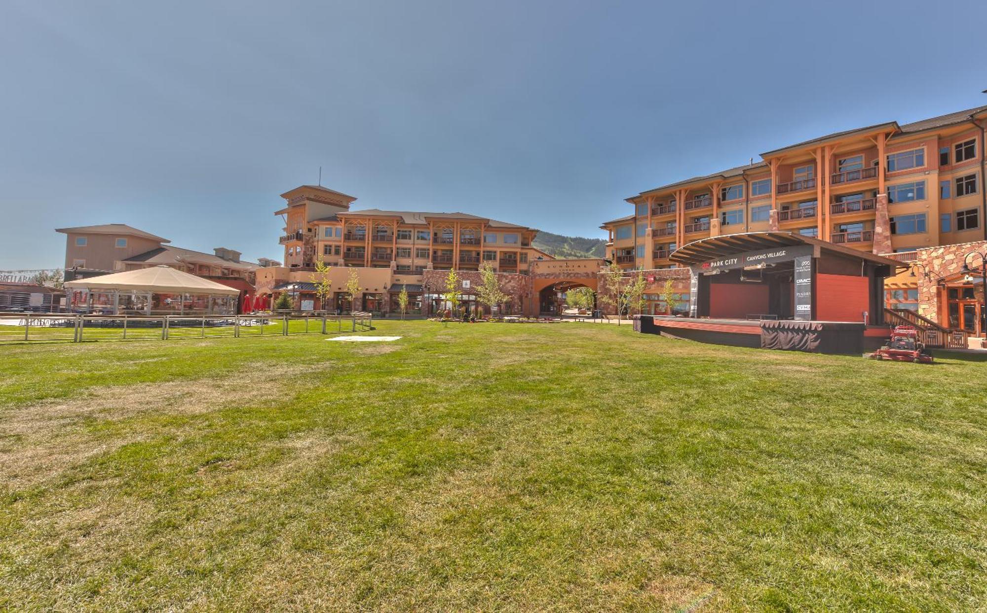 Ski In Ski Out Conde Nast And Forbes Award Winner One Bedroom Pool Hot Tub Gym 415B Park City Exterior photo